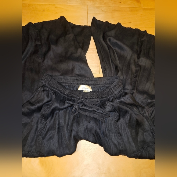 Anthropologie Elevenses Black Slit Cropped Pants - Picture 3 of 5